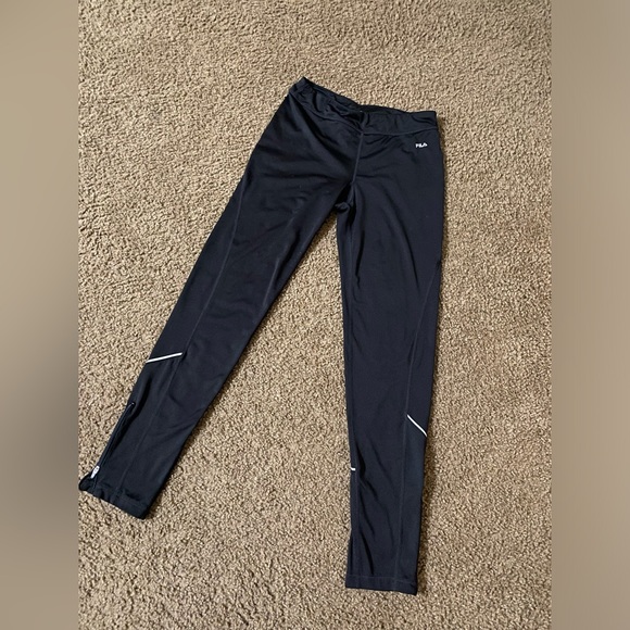 🍁Fila Black workout leggings Size Small - Picture 2 of 4
